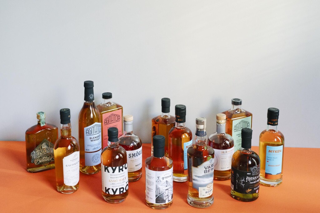 Nordisk whiskytest 2023. Foto av alle produkter. 