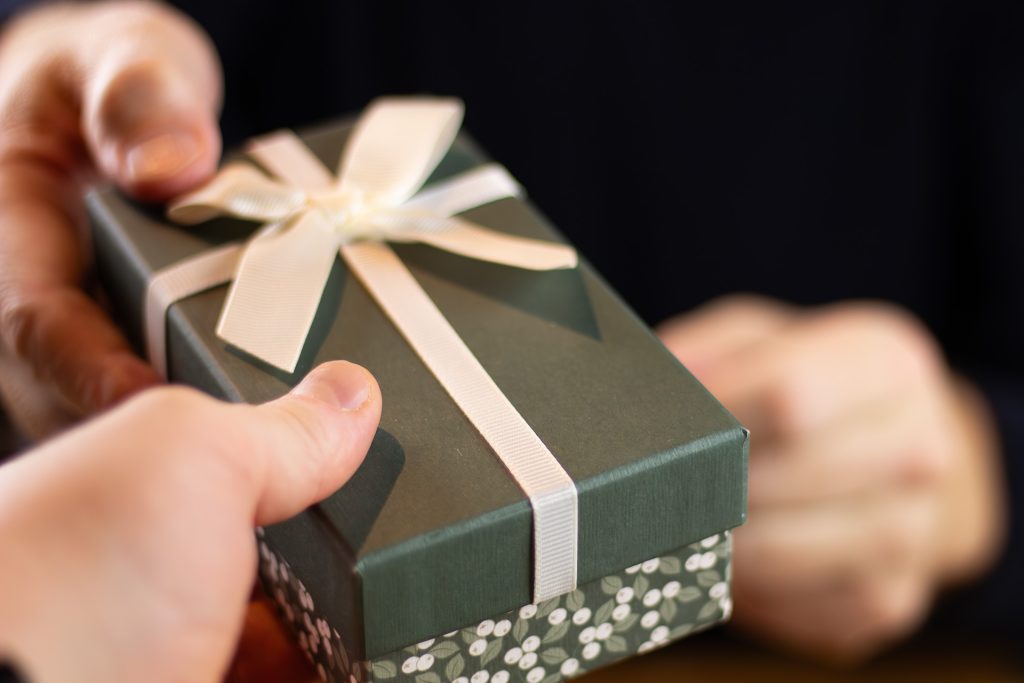 Gi bort en smakfull opplevelse i bursdagsgave.